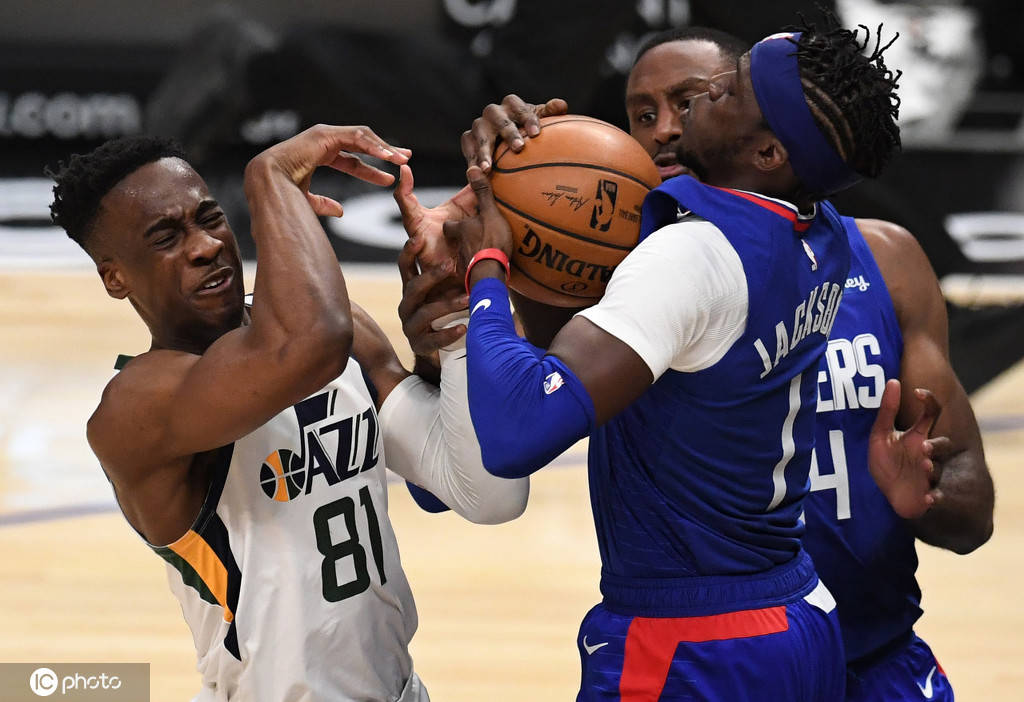 爵士继续高歌猛进,豪取九连胜 爵士继续高歌猛进,豪取九连胜