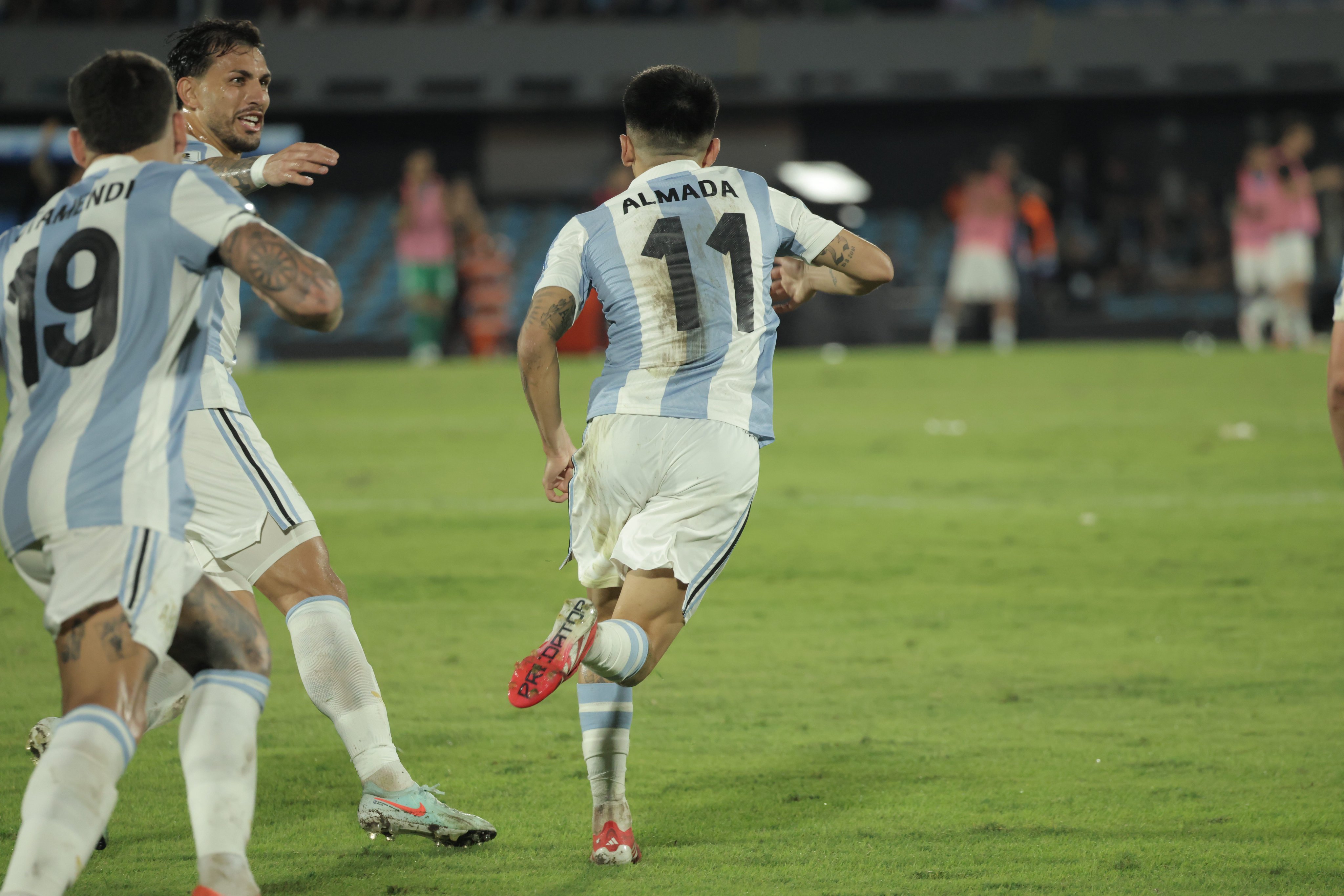 阿根廷完胜土耳其,伊布扛起全队 阿根廷完胜土耳其,伊布扛起全队