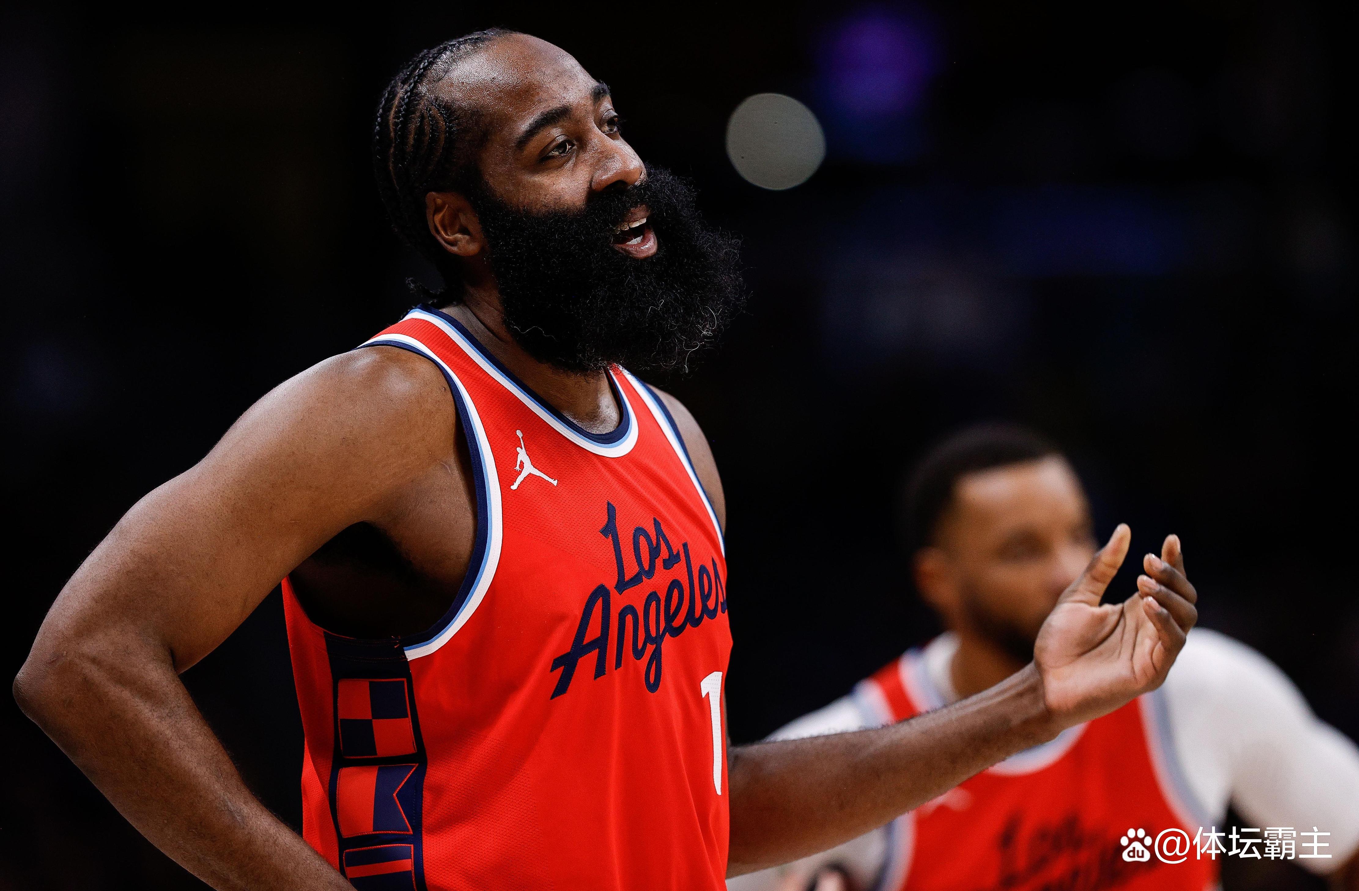 火箭翻盘山东队，伦纳德统治全场