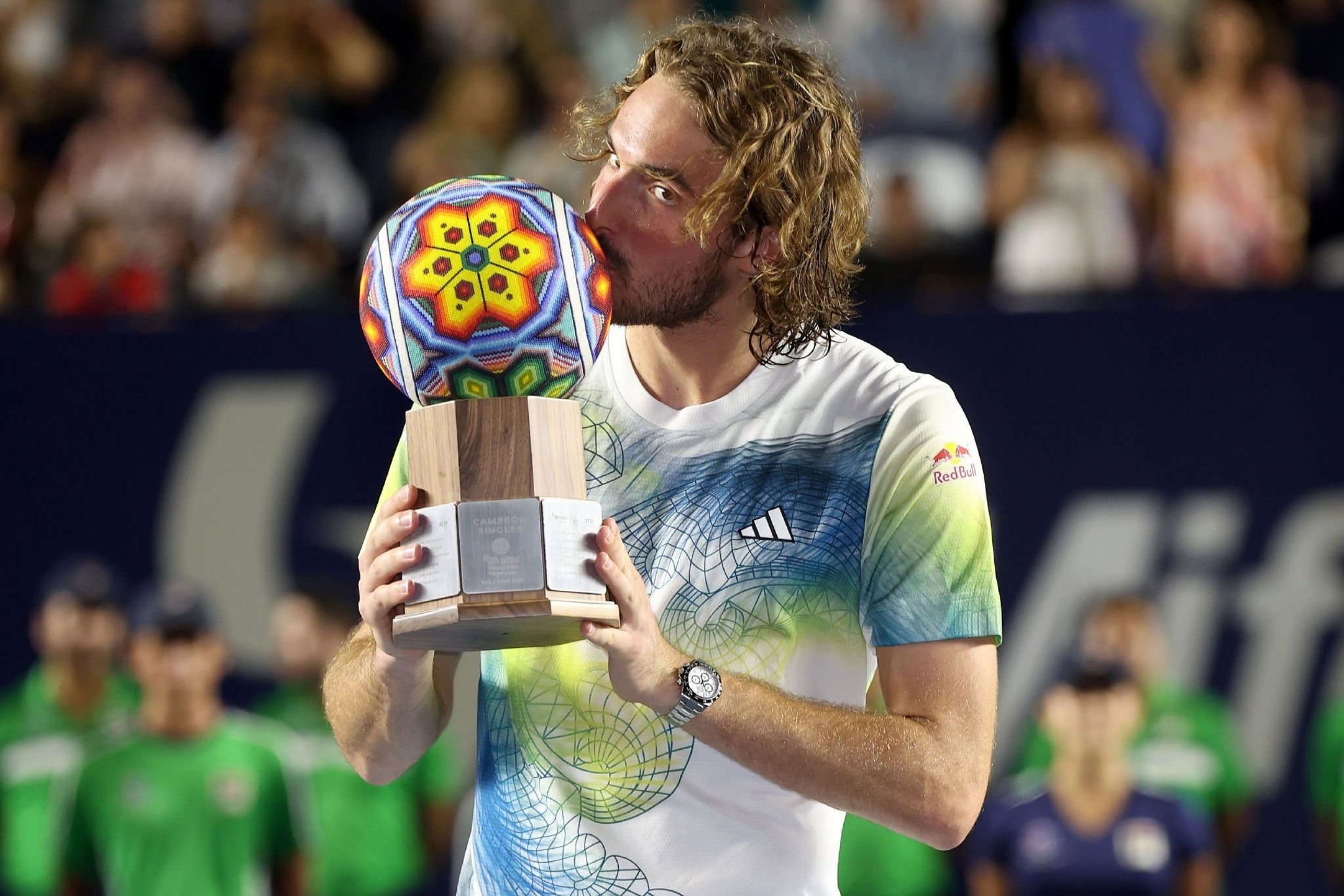 拉沃尔杯翻盘年终总决赛，西西帕斯高光表现